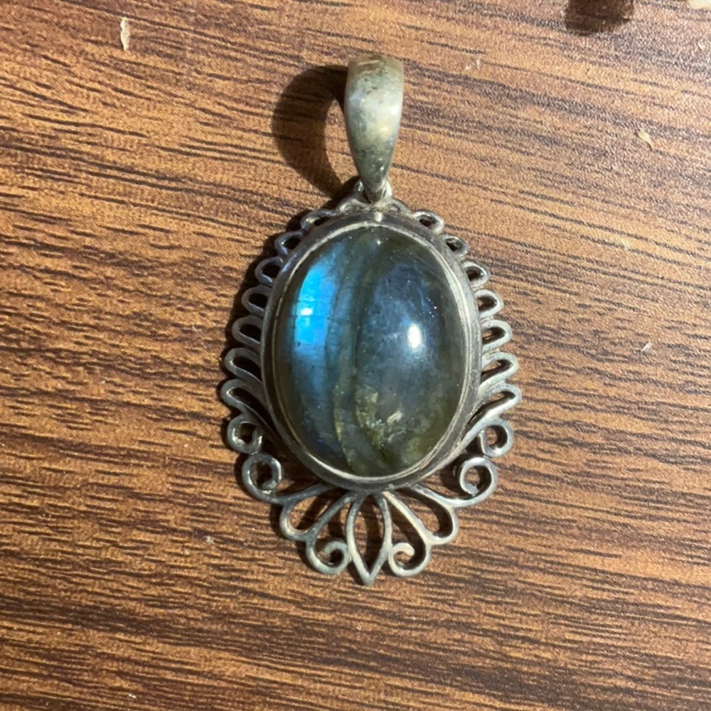 Labradorite & Sterling Silver Pendant